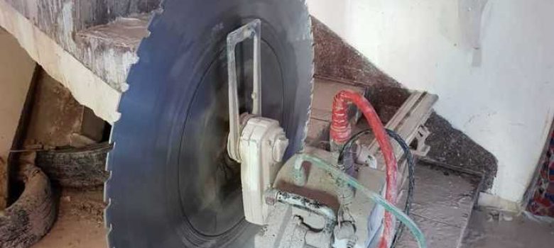 ניסור מדרגות בטון